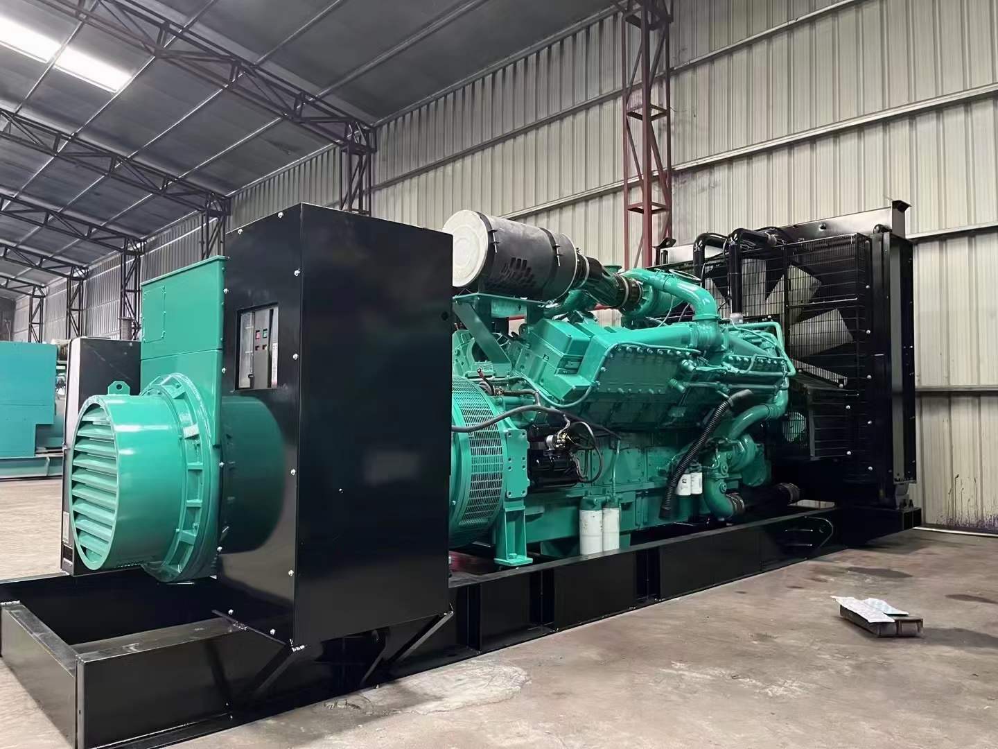 武山如何降低 800kW 柴油发电机输出电流的波动？